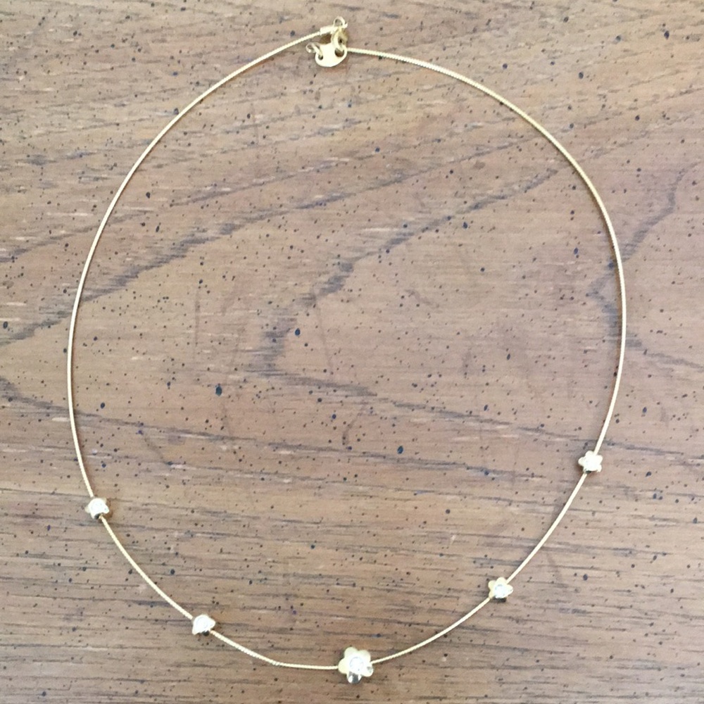 Dainty gold floral choker necklace